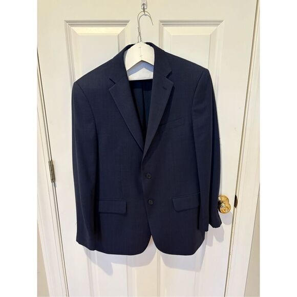 Jos A. Banks Men’s 2 Piece Suit, size 39 - Picture 4 of 16
